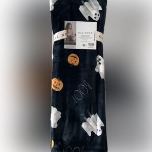NWT Rae Dunn Halloween Seasonal Throw Blanket Black Boo! Pumpkins Ghosts 50x60